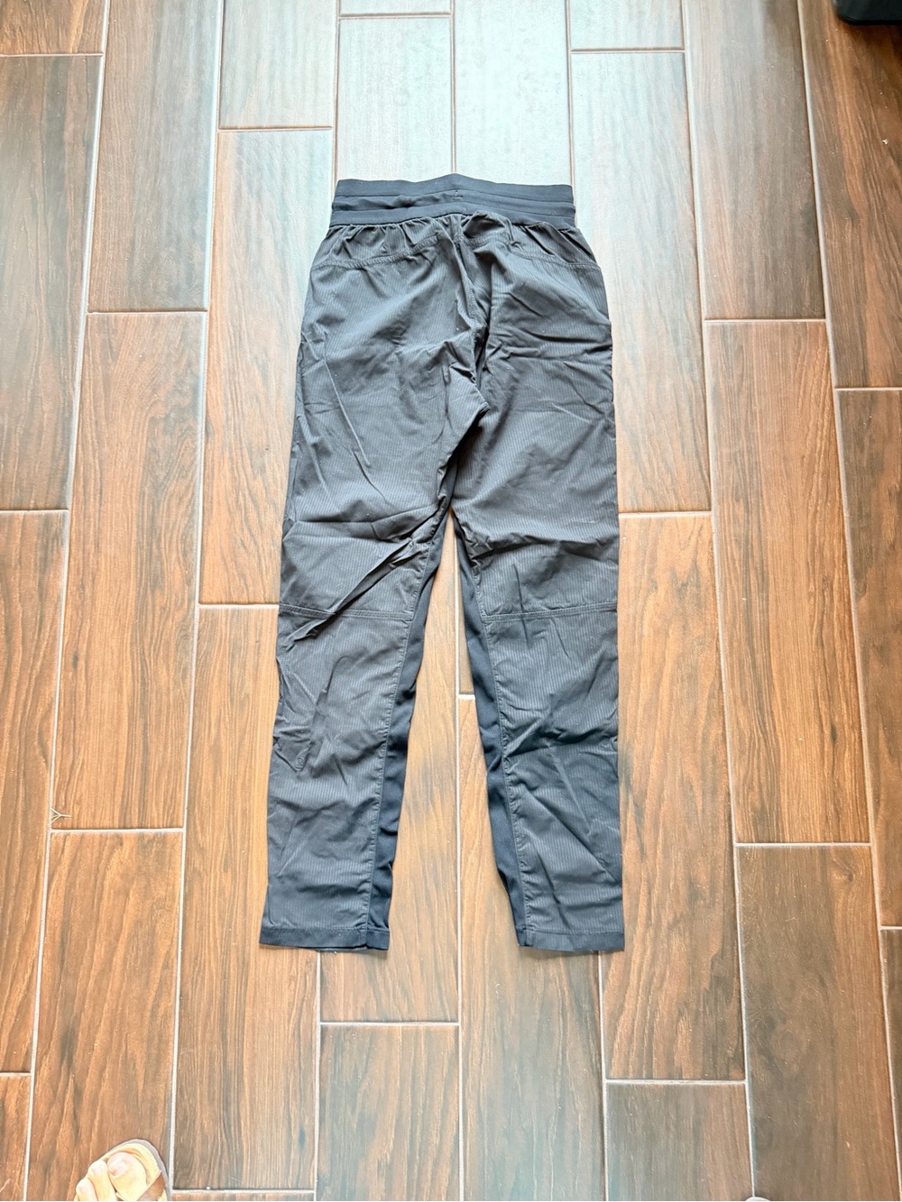 Lululemon  Black Dance Studio  Pants size 2 25” W-10